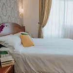 Hotel Flora