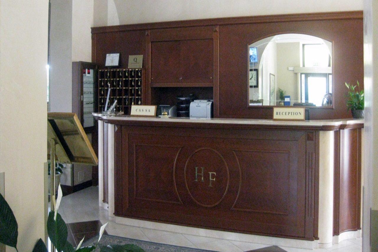 Hotel Flora 3*